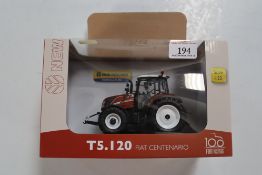 UG NH Fiat T.5 120 Centenario tractor 1/32. V