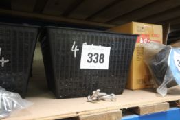 Quantity stainless steel D-Shackles. V