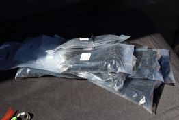 Assortment of cable ties. V