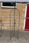 2 Leaf folding garden trellis. V