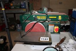 Record BDS250 belt and disc sander. From a decease