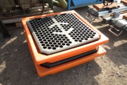 2x Oil spill trays/ bunds.