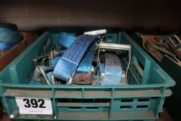 Quantity of ratchet straps. V