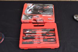 2x Screwdriver sets. V