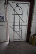 Plant obelisk. V