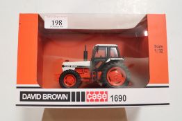 UH DB Case 1690 4WD tractor 1/32. V