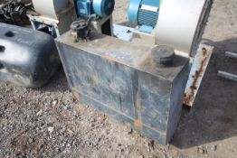 HYVA hydraulic tank. V