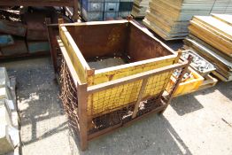 2x stillages. V