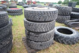 4x 315/80R22.5 drive wheels and tyres. 10-stud cen