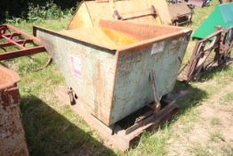 Leonard green tipping bin. V