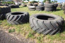 710/70R42 tyre and 710/60R38 tyre. V