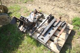 Massey Ferguson 300-series pick-up hitch. For sale