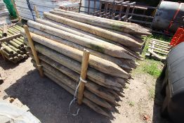 100x 6ft used fence posts. V