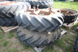 Pair of 12.4/11-28 5-star dual wheels. V