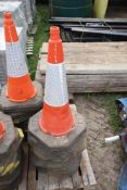 10x traffic cones. V