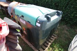 Titan Truckmaster 900L fuel tank. V