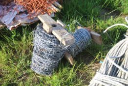 2x rolls barbed wire.