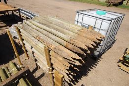 135x 5ft 4 used fence posts. V