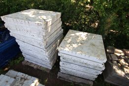 Quantity of temporary walling sections.