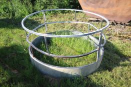 Sheep ring feeder. V