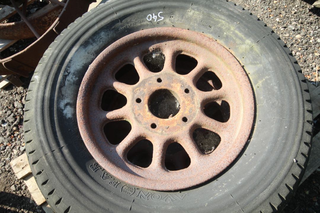 2x 8.00-19 cast centre spoked wheels and tyres. - Image 3 of 3