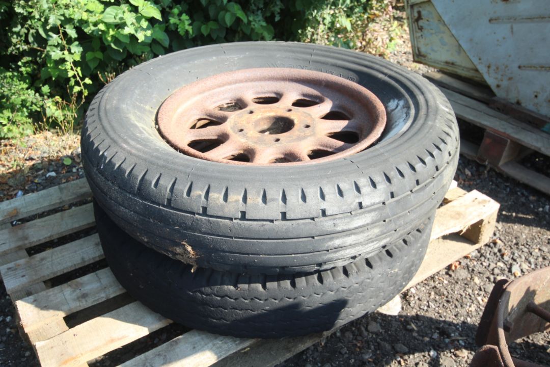 2x 8.00-19 cast centre spoked wheels and tyres. - Image 1 of 3