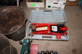 A 2ton hydraulic trolley jack in fitted plastic case