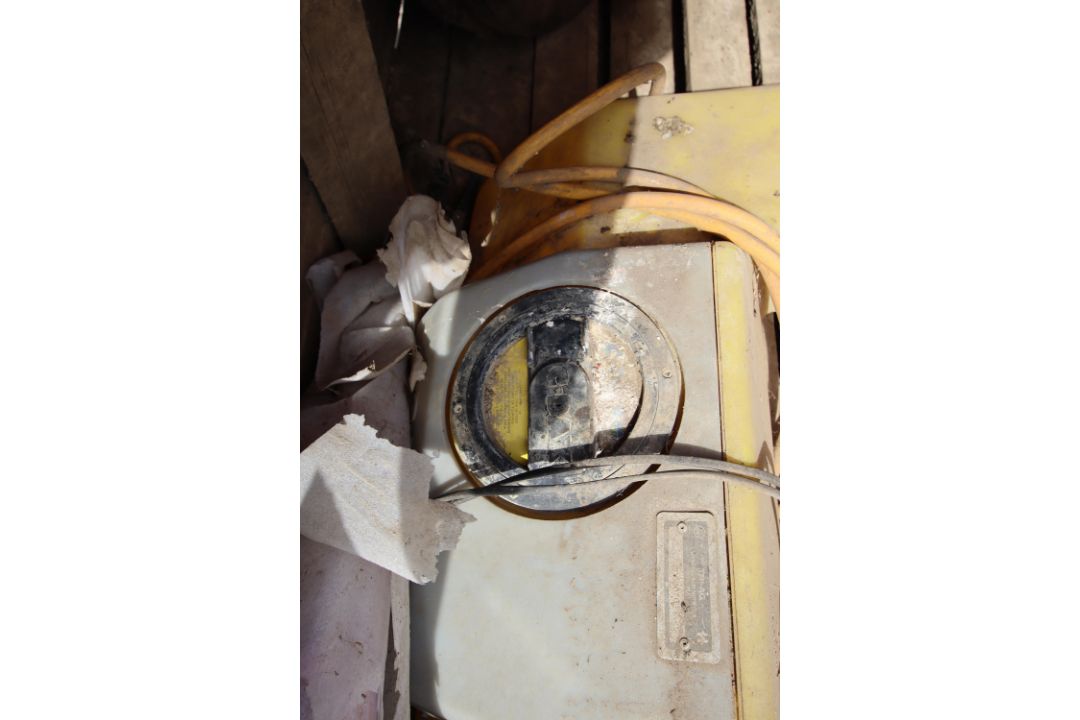 + VAT Stillage with C-Dax sprayer, unused 7.50-16 tyre, guards etc. Included by kind permission. - Image 9 of 9