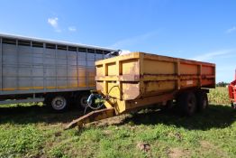+ VAT Richard Western 12T twin axle dump trailer. 2001. With super single wheels and tyres, oil