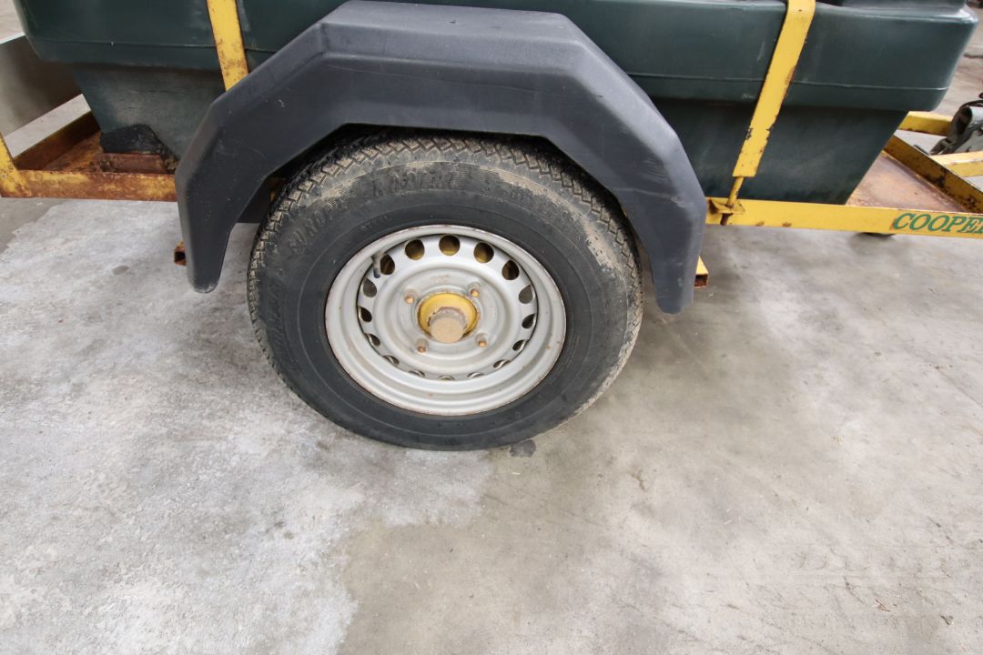 + VAT Coopers un-bunded fast tow diesel bowser. With 12v pump and recoil delivery hose. - Image 11 of 16