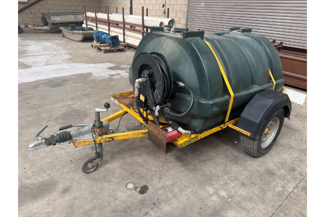 + VAT Coopers un-bunded fast tow diesel bowser. With 12v pump and recoil delivery hose. - Image 1 of 16