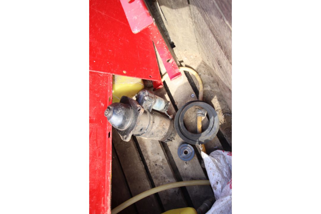 + VAT Stillage with C-Dax sprayer, unused 7.50-16 tyre, guards etc. Included by kind permission. - Image 7 of 9