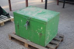 + VAT Tombstone front toolbox. Included by kind permission.