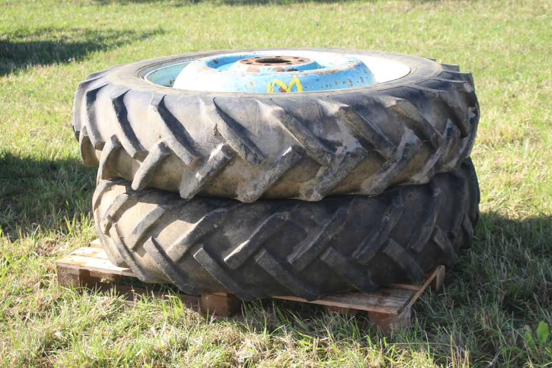 + VAT Pair of 12.4/11-36 wheels and tyres. With 8-stud centres. Ex-Ford 5610. - Image 1 of 7