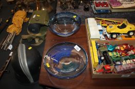 Two Carlin Rushbrook Art Glass bowls