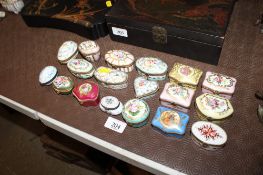 A collection 18th Century French and other porcelain trinket boxes