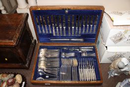 A Mappin & Webb canteen and contents
