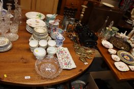 A collection of Aynsley 'Henley' pattern teaware; various other decorative china to include Imari
