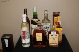 A collection of various alcohol to include Glen Morangie malt Scotch whisky and original box;