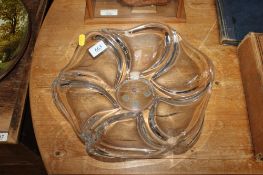 A Royals De Champagne heavy glass bowl