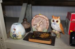 A quantity of various decorative items to include Sylvac vase, ornament in the form of an owl,