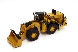 A DieCast Masters 1:50 CAT 994K Wheel Loader - Rock Configuration 85505 with metal box. (22)