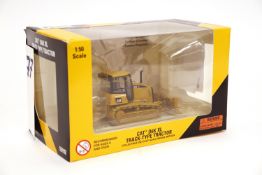 A NORSCOT 1:50 CAT D6K XL Track-Type Tractor 55192 with original box. 2007. (77)