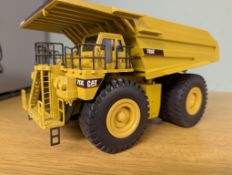 A NZG 1:50 CAT 793C Off-Highway Truck Art. No.403 with original box (slightly damaged). (8)