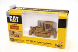 A NORSCOT 1:50 CAT D5G XL Track-Type Tractor 55131 with original box. 2004. (10)