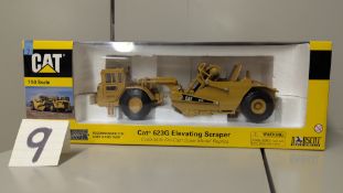 A NORSCOT 1:50 CAT 623G Elevating Scraper 55097 with original box. 2002. (9)