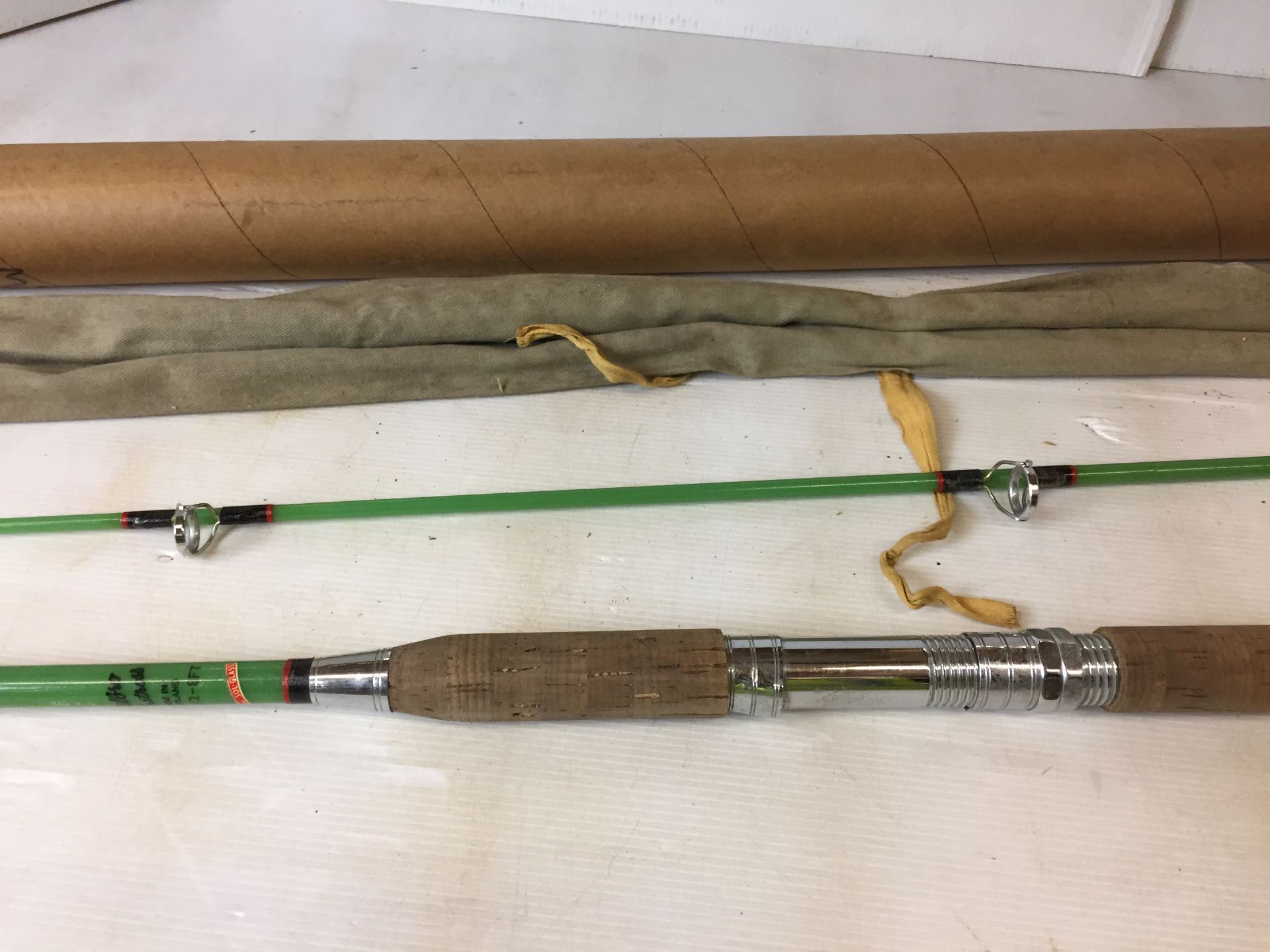 A Milbro Albatross F175/2-8Ft Sol-Glass fishing rod and canvas bag (in cardboard tube CWH Ref: N06) - Image 4 of 5
