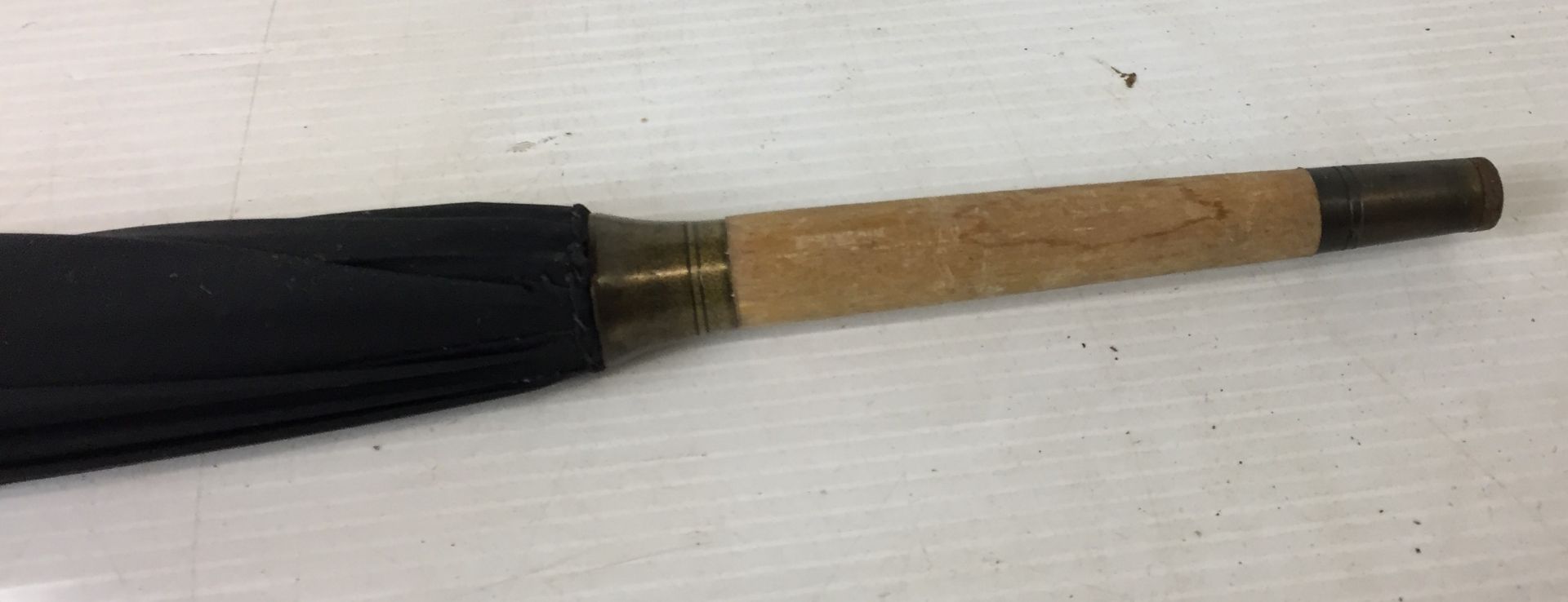 A wooden handled black gents umbrella used and in original plastic cover (CWH Ref: N06) - Image 3 of 4