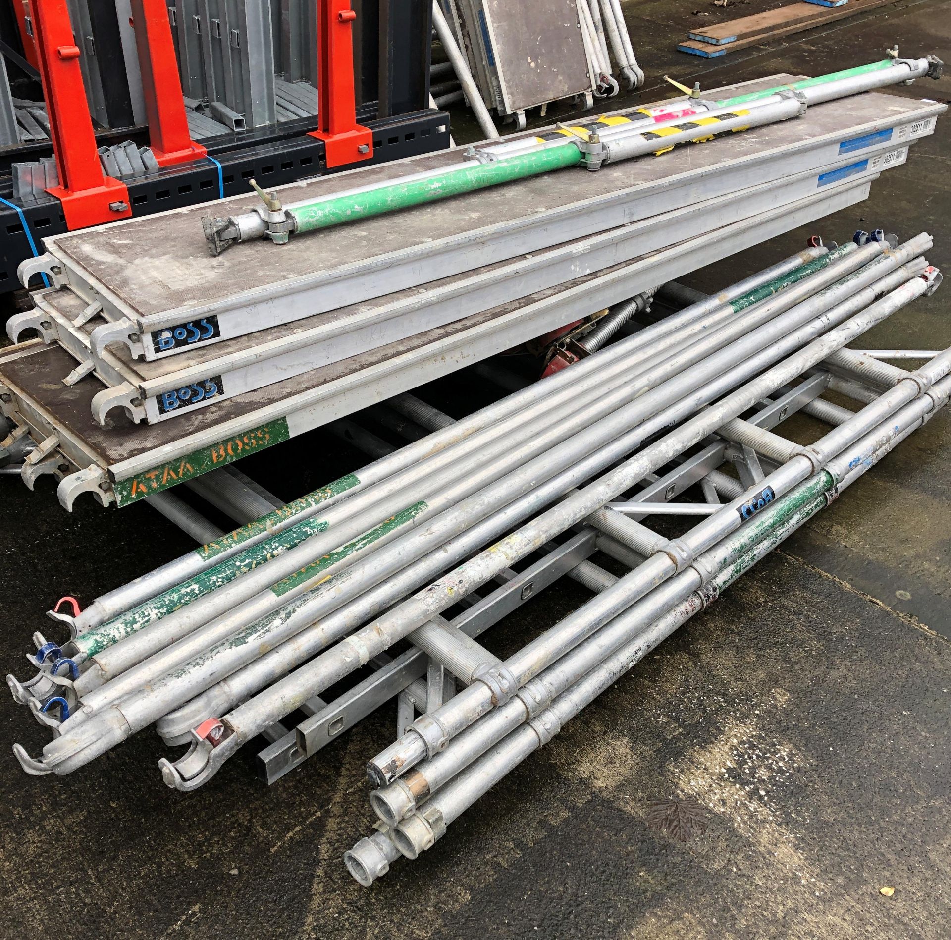 Boss scaffold tower, approximately 4m high x 1. - Image 3 of 4