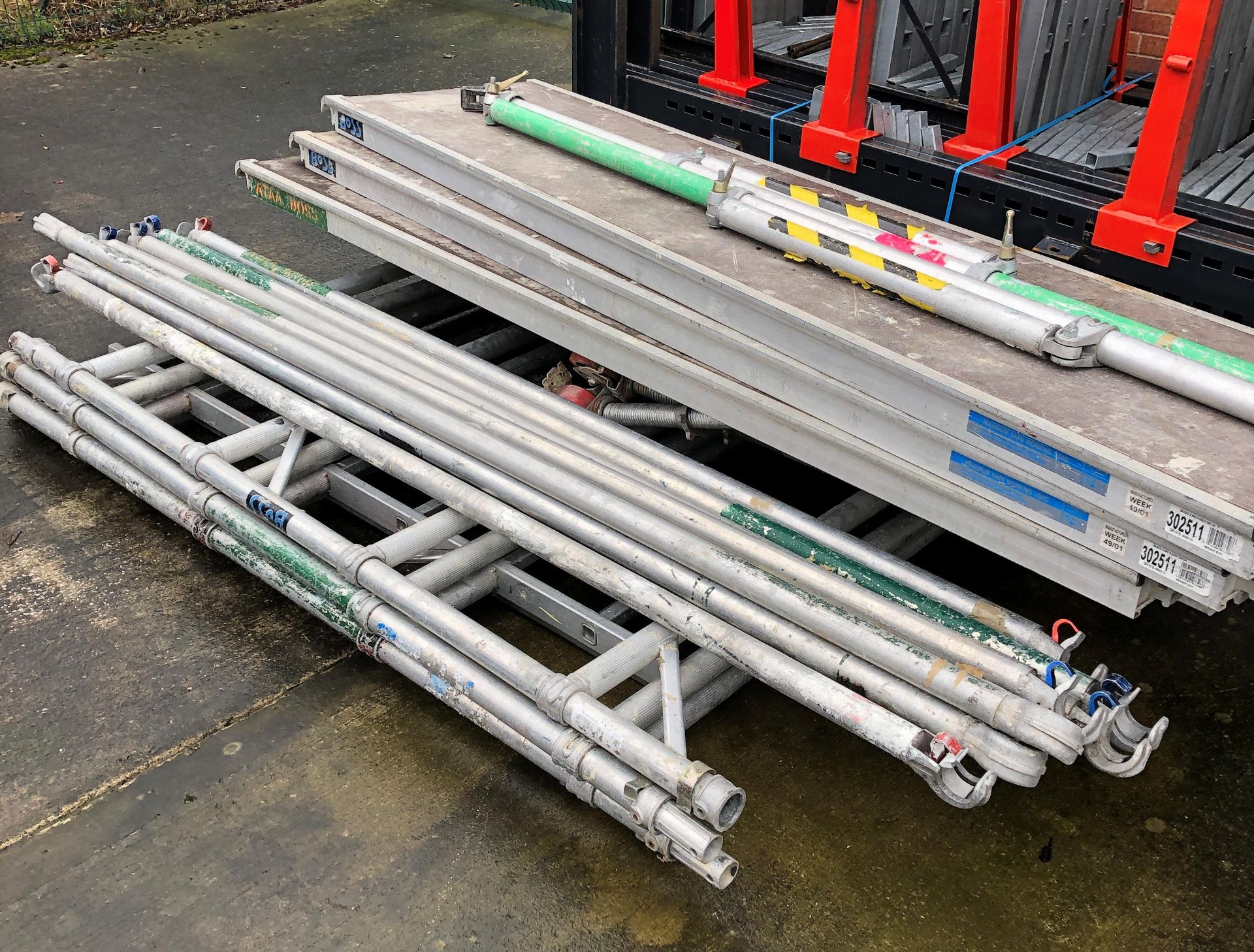 Boss scaffold tower, approximately 4m high x 1. - Image 2 of 4